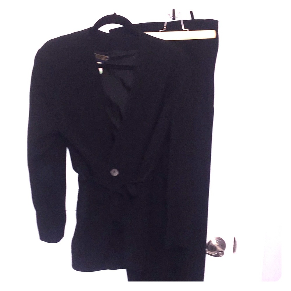 Brooks brothers suit